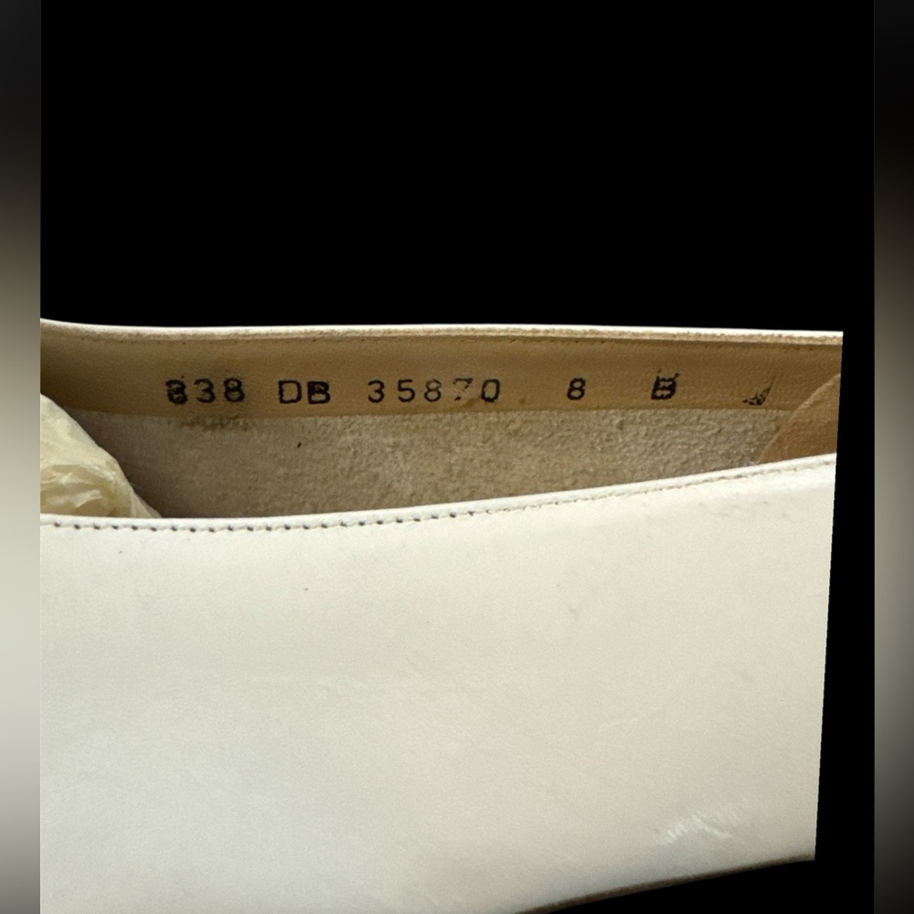 SALVATORE
FERRAGAMO Lillaz Leather Ballet Pump 8 B Bow Iconic
Classic Sh… - Picture 4 of 6